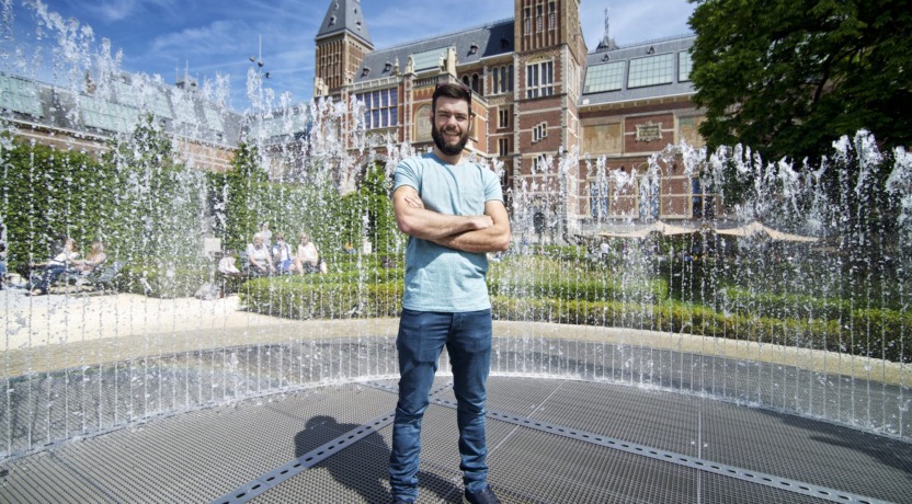 Helden Magazine 2017 – Sjinkie Knegt in Het Rijks, Final HR reto