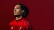 Virgil van Dijk in trainingspak van Liverpool