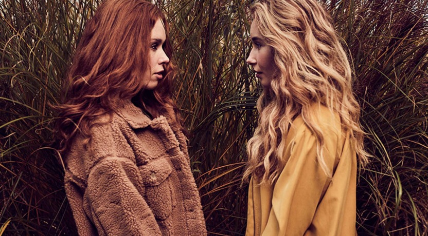 Antoinette de Jong met zusje Michelle
